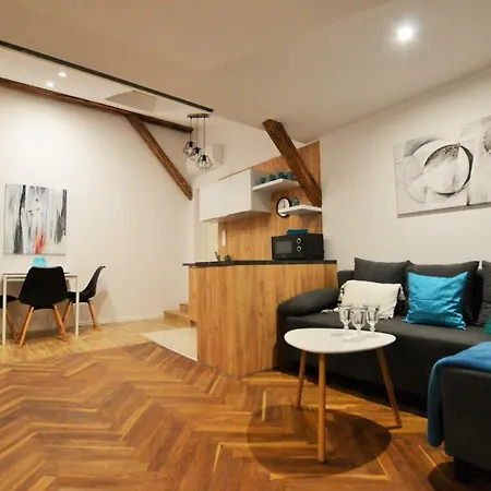 Gallery Old Town Apartment *