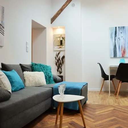 Gallery Old Town Apartment